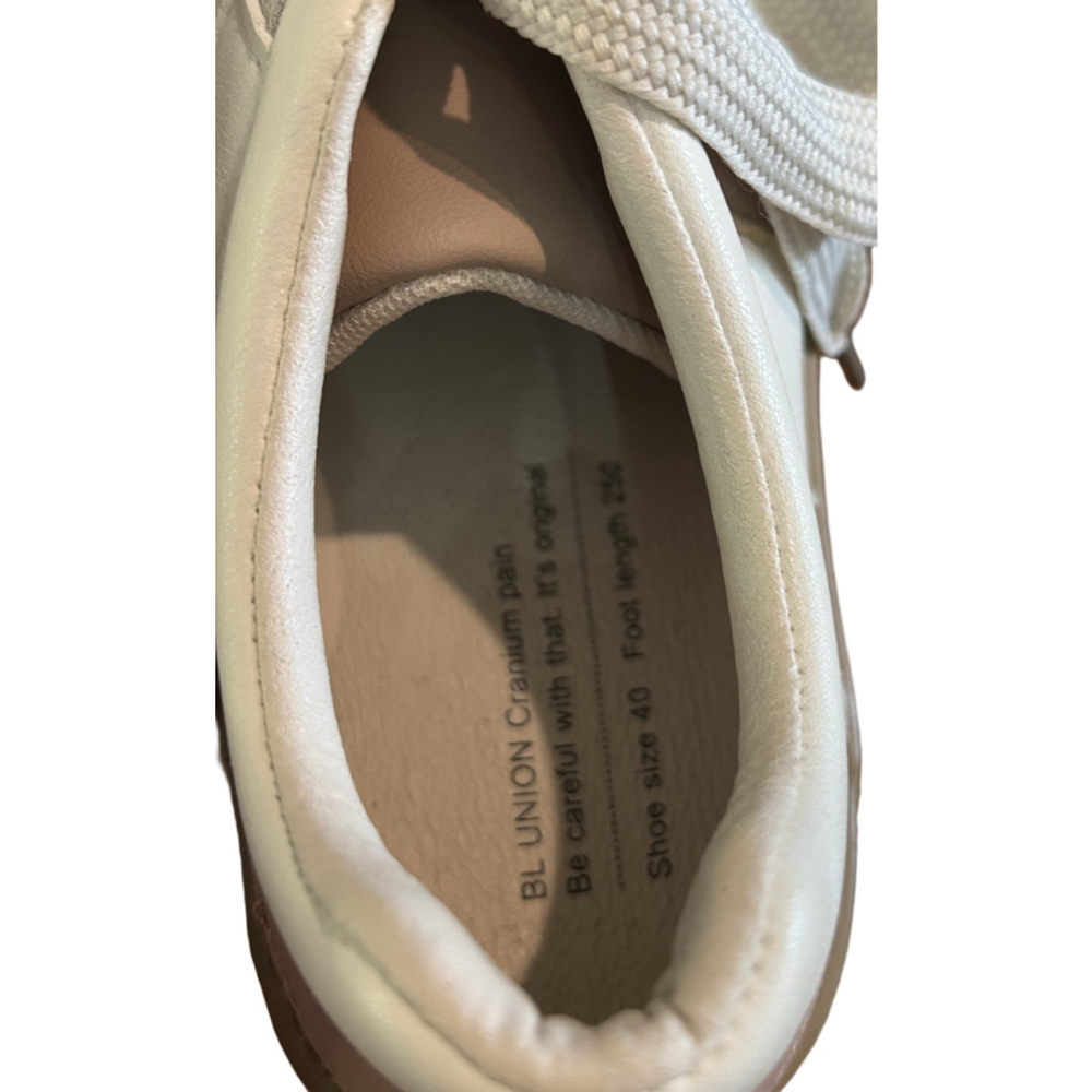 Women's White w/Beige hearts Platform Sneakers Size 8-81/2 - Picture 8 of 8